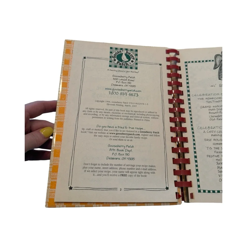 Gooseberry Patch Welcome Home For The Holidays Cookbook Spiral Bound 2007